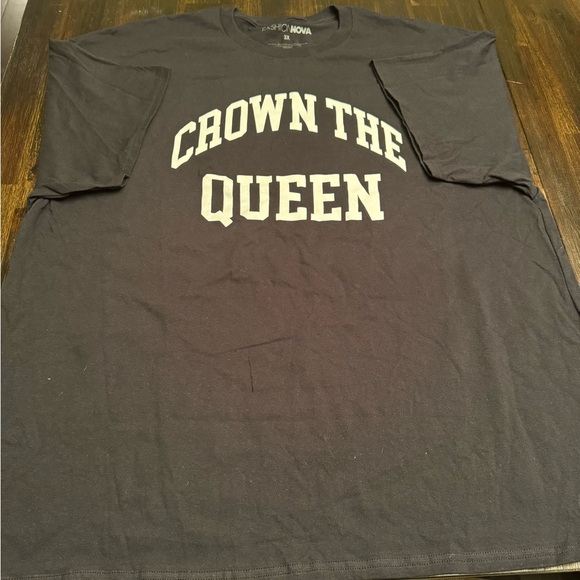 FashionNova Crown The Queen T-Shirt Women’s Size 3X - Picture 3 of 3